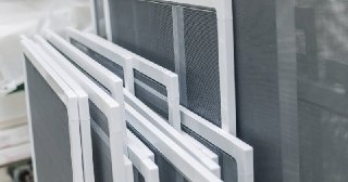 Москитные сетки на пластиковые окна Чернушка купить по цене от 954 руб.